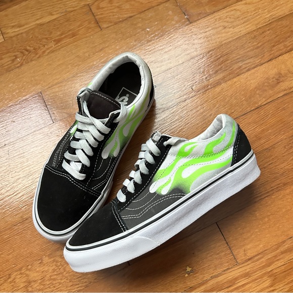 Womens Green Flamed Vans Old Skool Low Tops - Picture 2 of 9